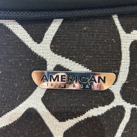 Giraffe Print Duffle Bag from American Trunk & Case Co. - Picture 2 of 2